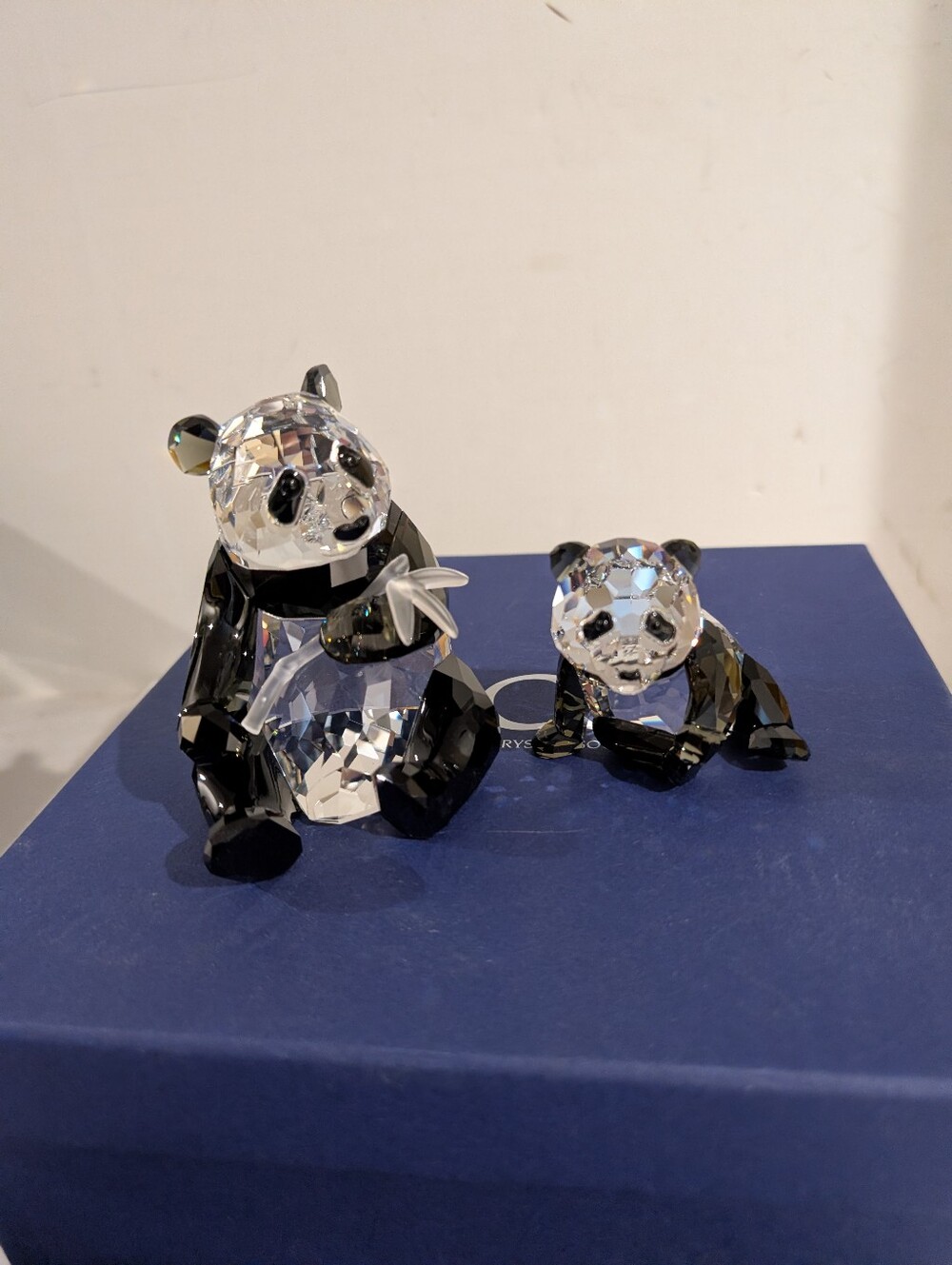 Swarovski Crystal Society Endangered Wildlife Collection Mama & Baby Pandas 2008